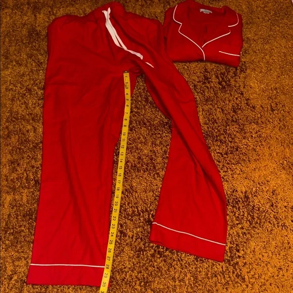 Chic Red Women's Pajama Set with White Trim - Picture 6 of 10